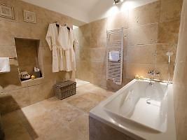 Отель Le Chateau Des Cinq Cantons Карпантра Экстерьер фото