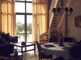 Отель Le Chateau Des Cinq Cantons Карпантра Экстерьер фото