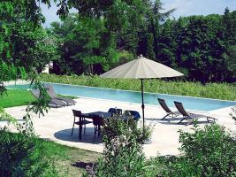 Отель Le Chateau Des Cinq Cantons Карпантра Экстерьер фото